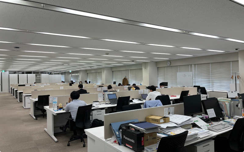 大阪支店オフィス風景